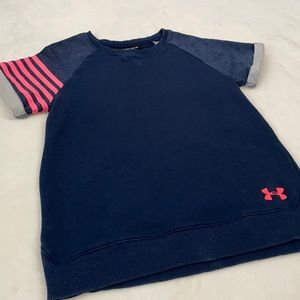 Girls Under Armour short sleeve sweatshirt